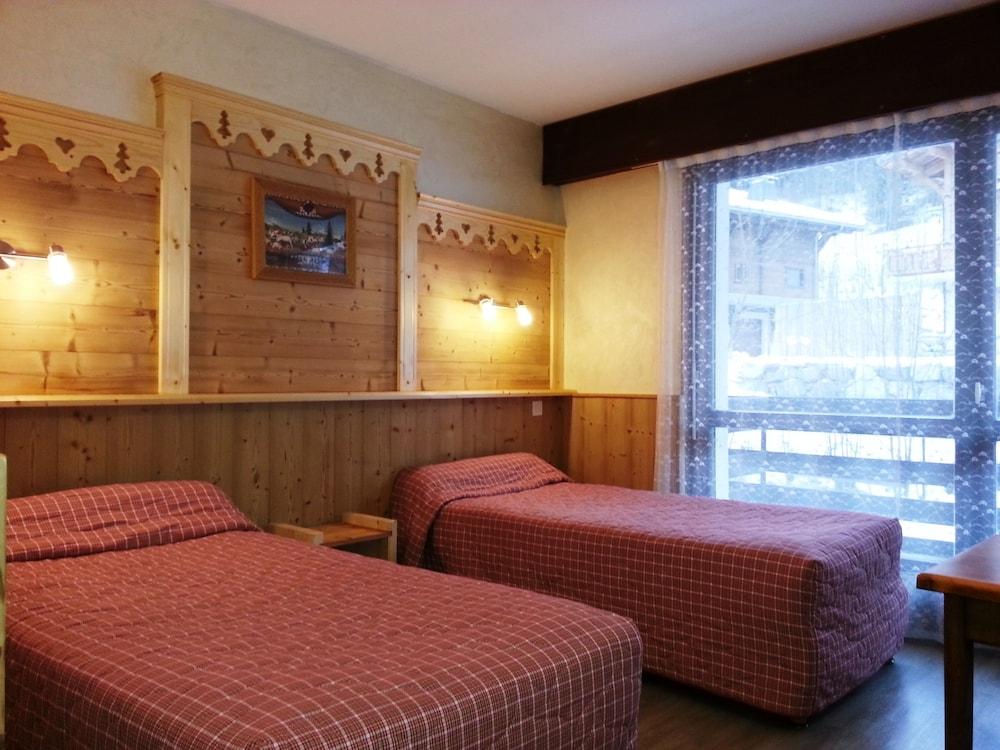 Hotel Le Soly Morzine Buitenkant foto