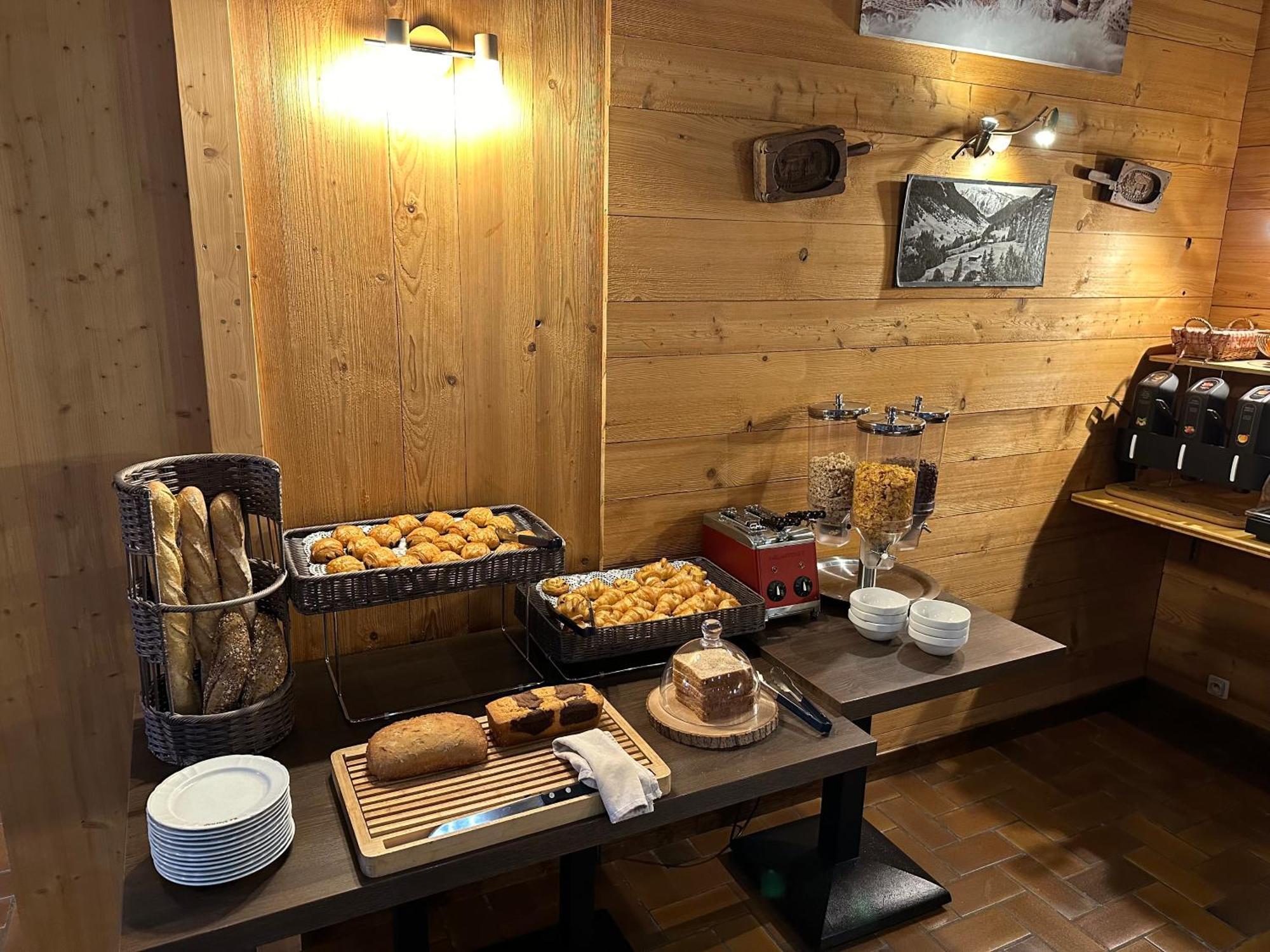 Hotel Le Soly Morzine Buitenkant foto